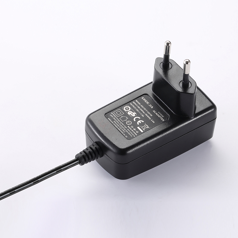 18W歐規(guī)插墻式